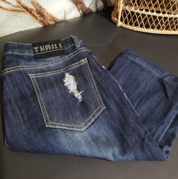 Thrill - Picture 4 of 5